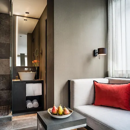 Saks Urban Design Frankfurt 4*