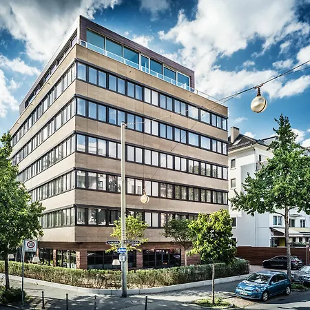 Hotel Saks Urban Design Frankfurt 4*