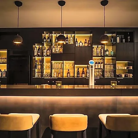 Hotel Saks Urban Design Frankfurt 4*