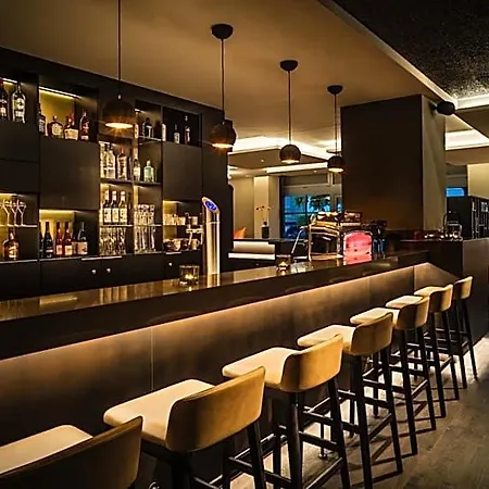 Saks Urban Design Frankfurt Hotel 4*