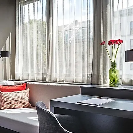 Hotel Saks Urban Design Frankfurt 4*