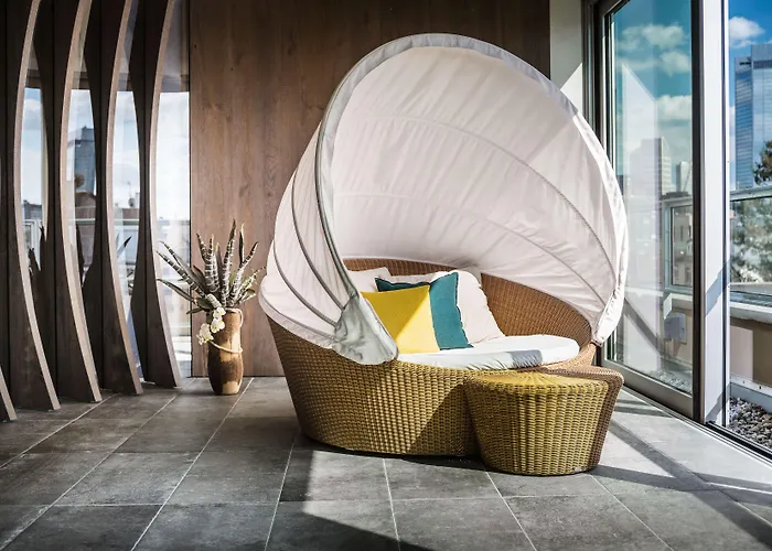 Saks Urban Design Frankfurt 4*