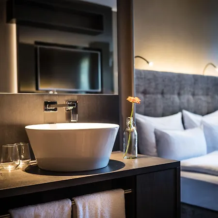 法兰克福萨克斯城市设计酒店 美因河畔法兰克福