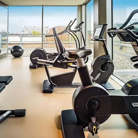 法兰克福萨克斯城市设计酒店 美因河畔法兰克福