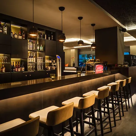 法兰克福萨克斯城市设计酒店 4* 美因河畔法兰克福