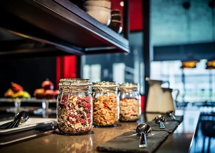 Saks Urban Design Frankfurt 4*